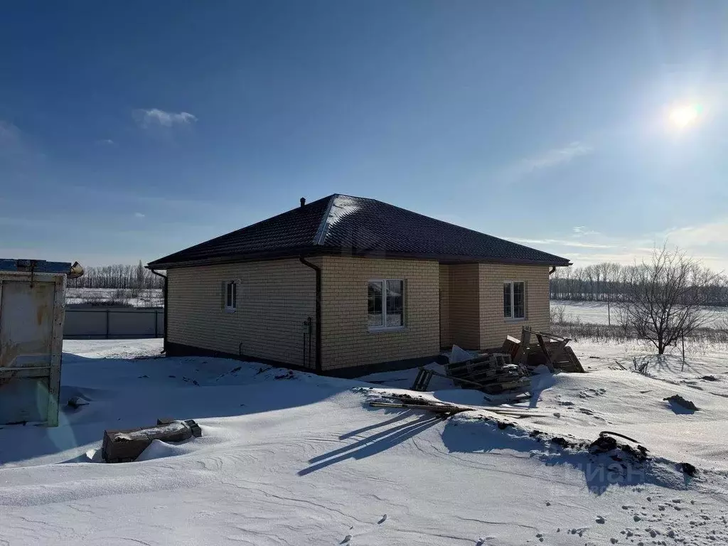 Дом в Белгородская область, Белгородский район, Дубовское с/пос, с. ... - Фото 2