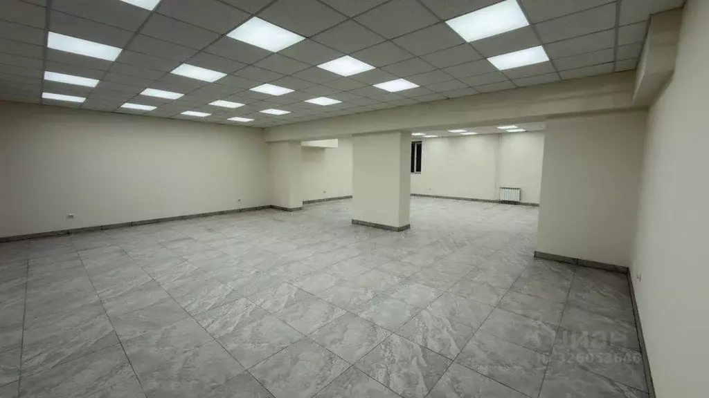 Помещение свободного назначения в Хакасия, Абакан ул. Авиаторов, 1Е ... - Фото 2