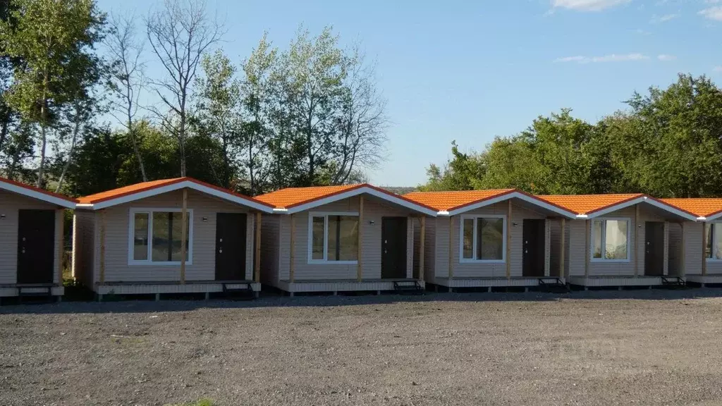 Дом в Воронежская область, Богучарский район, Поповское с/пос, с. ... - Фото 1