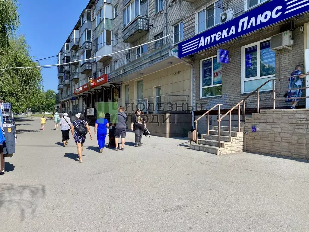 Торговая площадь в Алтайский край, Барнаул ул. Антона Петрова, 144/65 ... - Фото 0