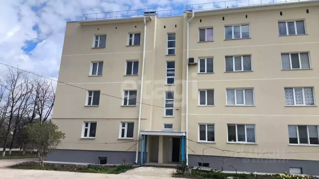 2-к кв. Крым, Сакский район, с. Зерновое ул. Школьная (53.8 м) - Фото 1