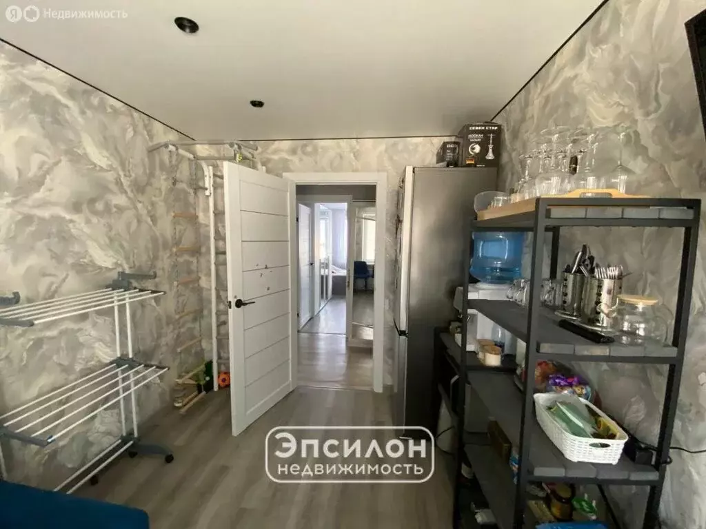 4-комнатная квартира: Курск, улица Островского, 10 (68.1 м) - Фото 2