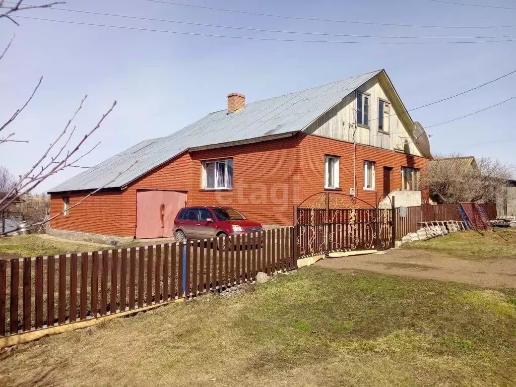 Дом в Башкортостан, Кушнаренковский район, Матвеевский сельсовет, д. ... - Фото 0