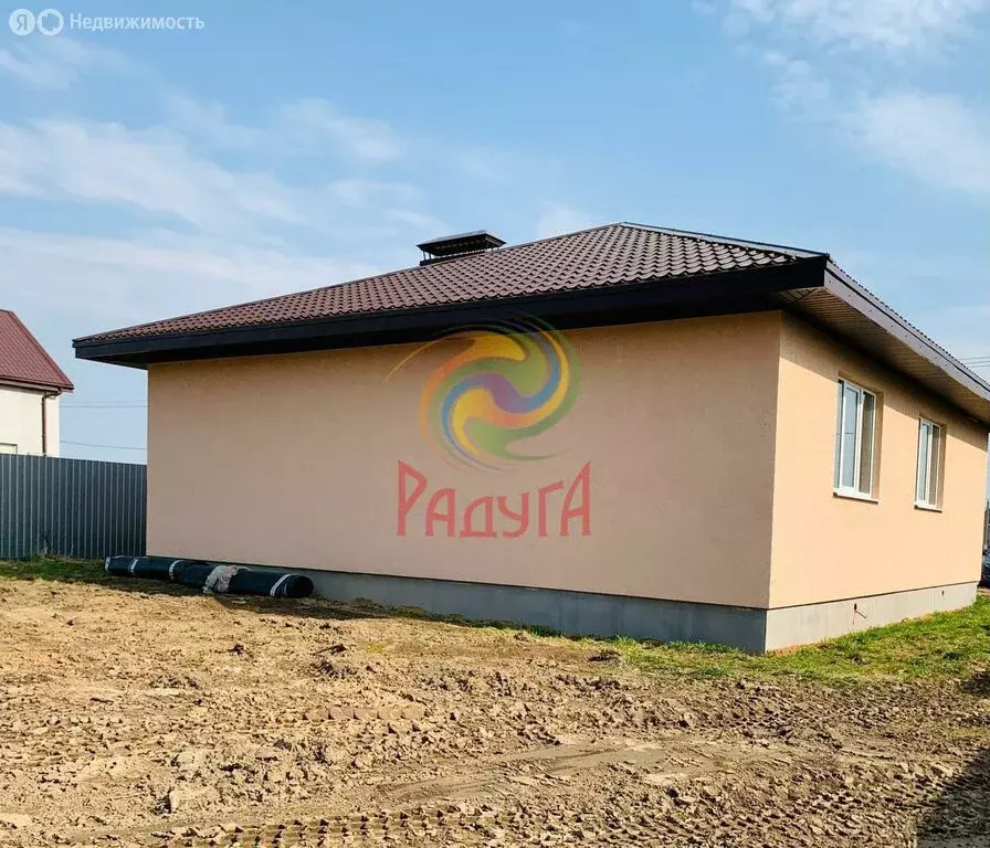 Дом в деревня Калачево, Молодёжная улица, 42 (100 м) - Фото 1