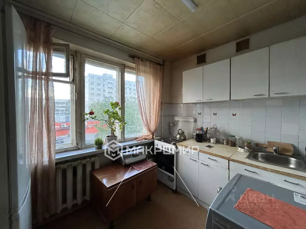 2-к кв. Брянская область, Брянск ул. Молодой Гвардии, 60 (49.0 м) - Фото 0