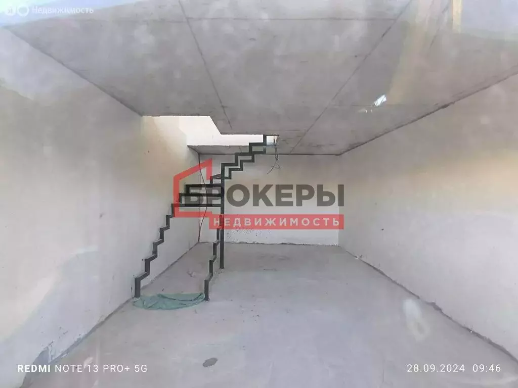 1-комнатная квартира: Севастополь, Редутная улица, 21 (52 м) - Фото 1