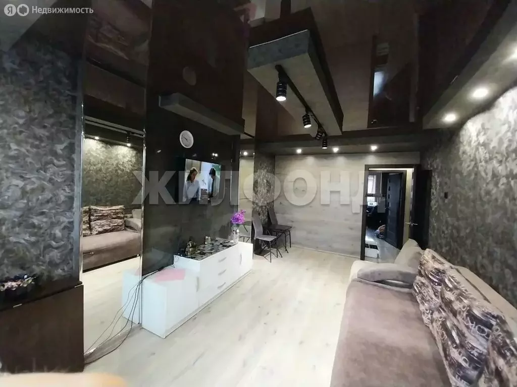 2-комнатная квартира: Черногорск, улица Генерала Тихонова, 23 (47.1 м) - Фото 1