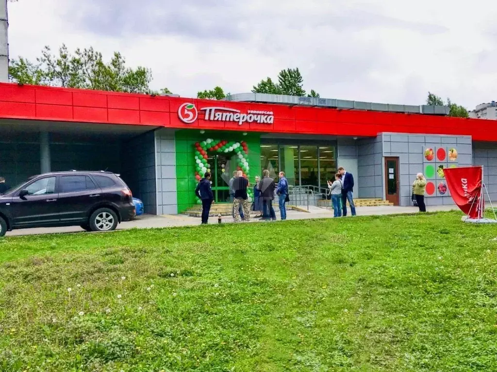 Торговая площадь в Москва Харьковская ул., 1К6 (1012 м) - Фото 1