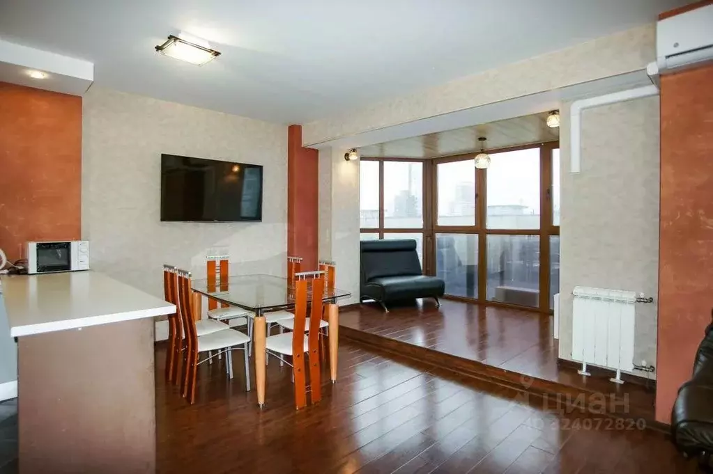 3-к кв. Свердловская область, Екатеринбург ул. Московская, 66 (101.3 ... - Фото 2