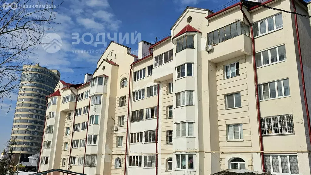 3-комнатная квартира: Чебоксары, улица Калинина, 101к1 (75.7 м) - Фото 1