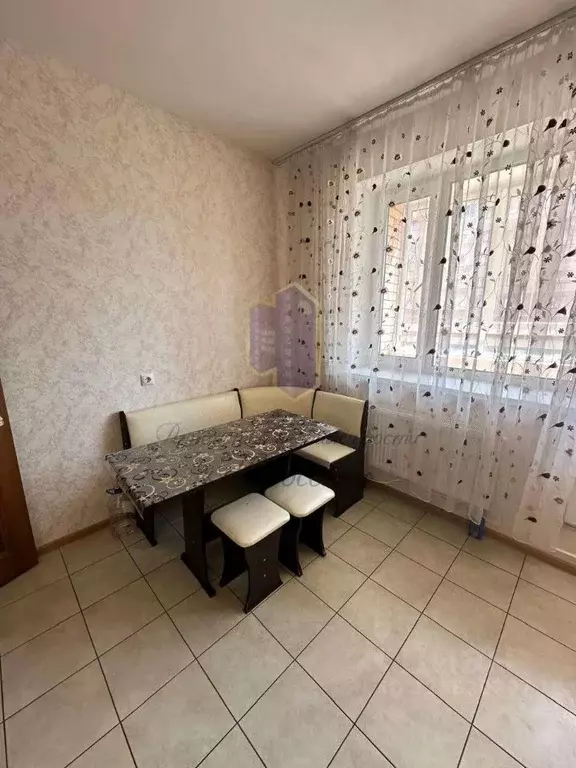 1-к кв. Белгородская область, Старый Оскол Степной мкр, 29 (53.0 м) - Фото 2