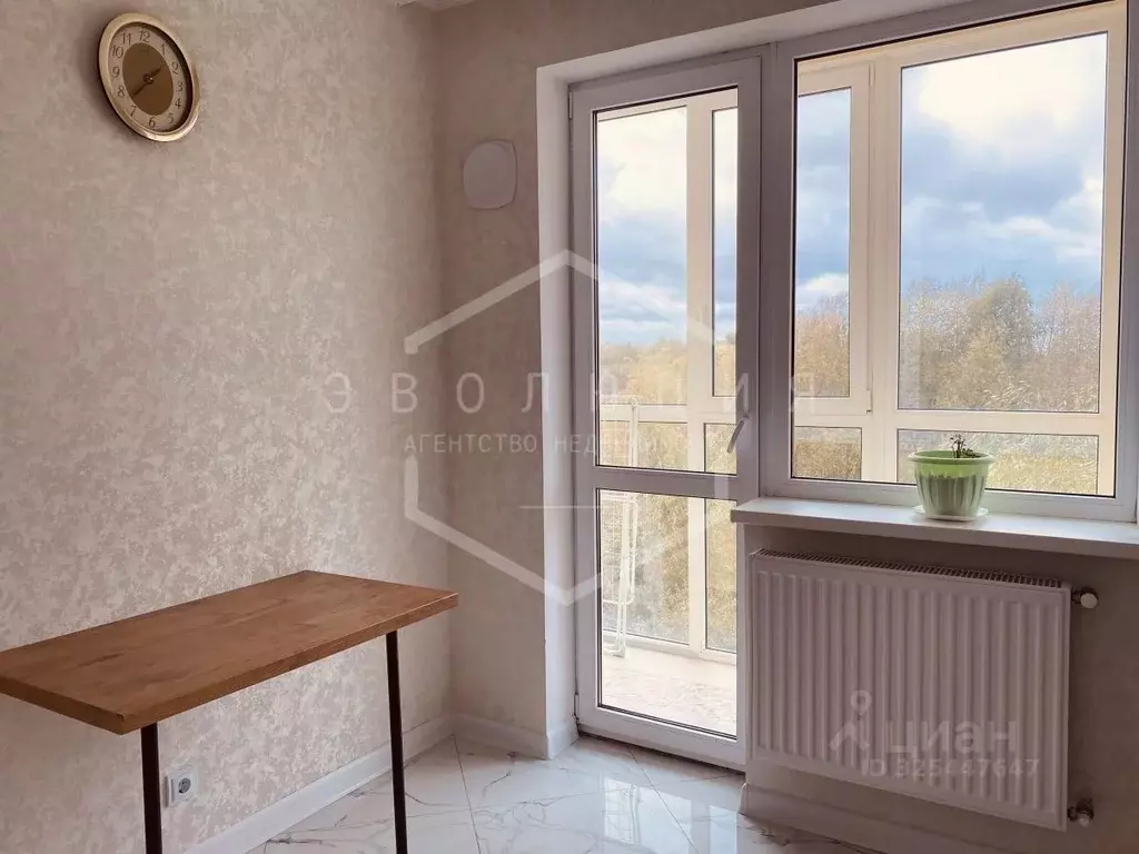 1-к кв. Калининградская область, Калининград Летняя ул., 72 (36.0 м) - Фото 1