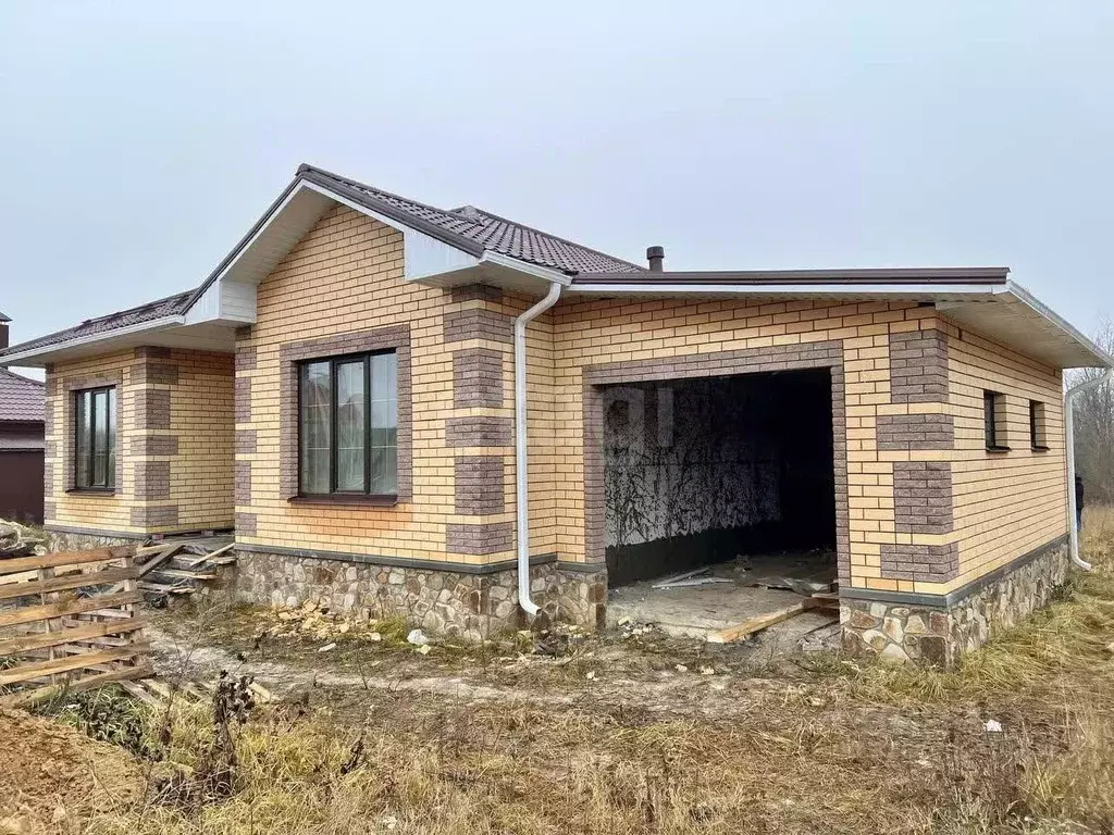 Дом в Белгородская область, Яковлевский муниципальный округ, Яковлево ... - Фото 1