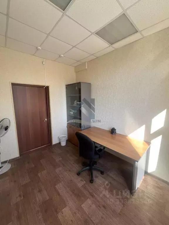 Офис в Алтайский край, Барнаул Сельскохозяйственная ул., 3 (12 м) - Фото 2