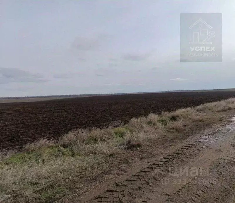 Участок в Крым, Симферопольский район, Родниковское с/пос, с. ... - Фото 1