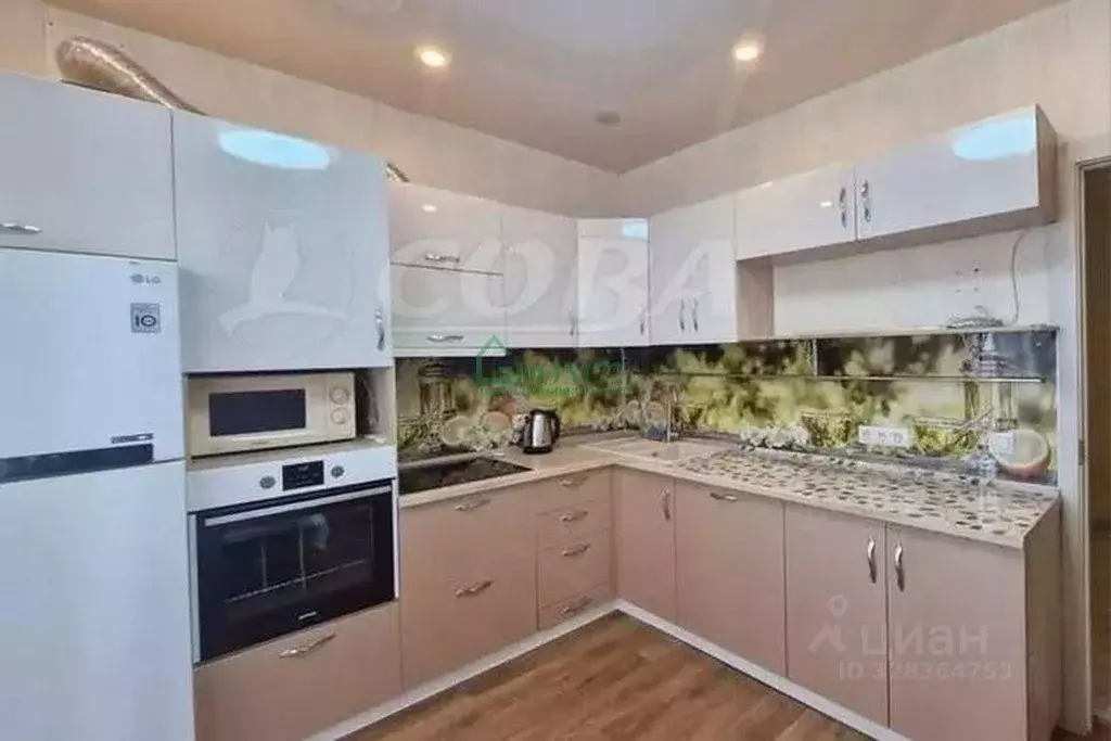 2-к кв. Тюменская область, Тобольск 3Б мкр, 6к3 (58.0 м) - Фото 1