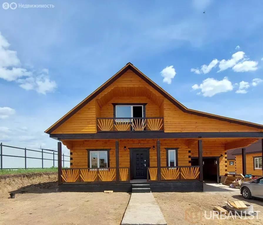 Дом в Емельяновский район, посёлок Солонцы (140 м) - Фото 1