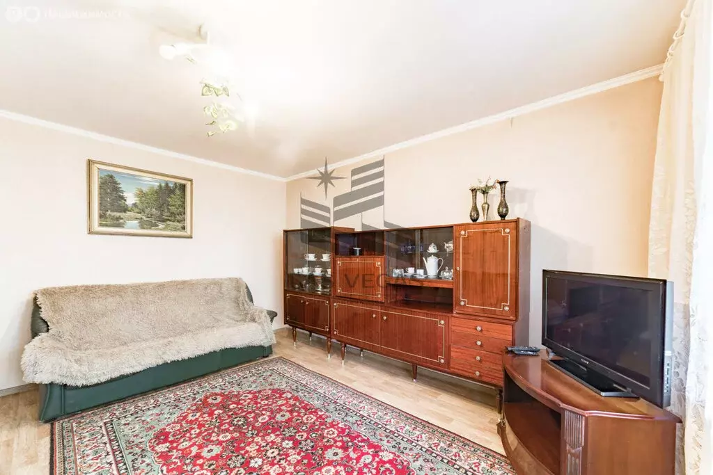 3-комнатная квартира: Казань, улица Фатыха Амирхана, 37 (63.6 м) - Фото 0