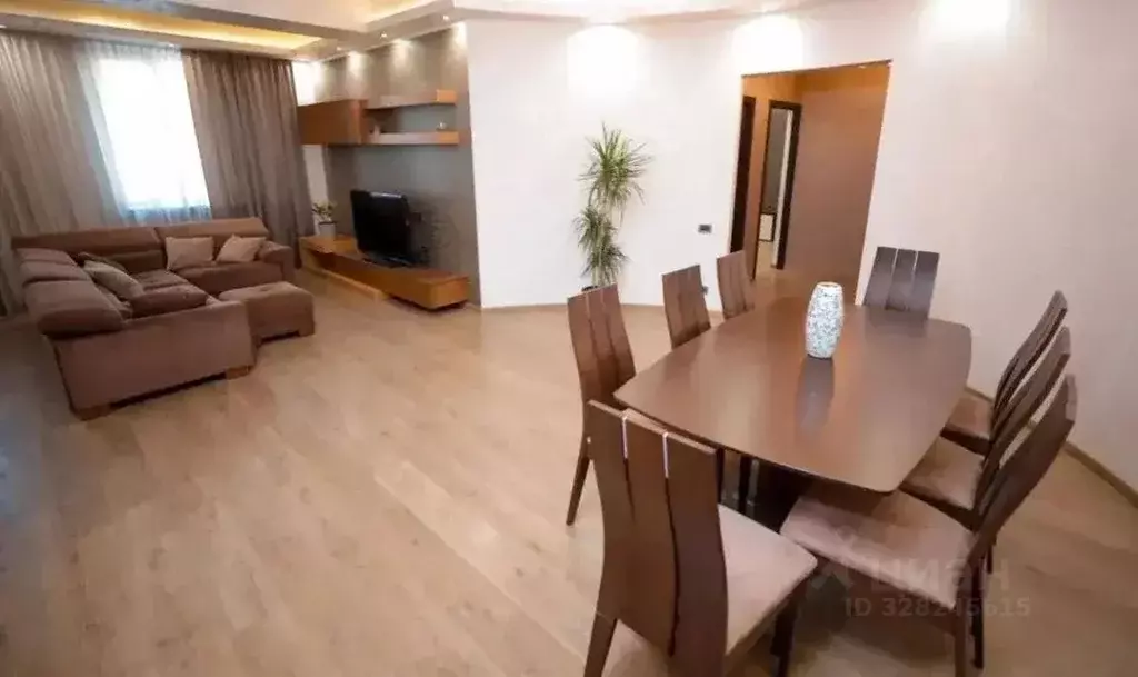 3-к кв. Татарстан, Казань ул. Сибгата Хакима, 15 (86.0 м) - Фото 2