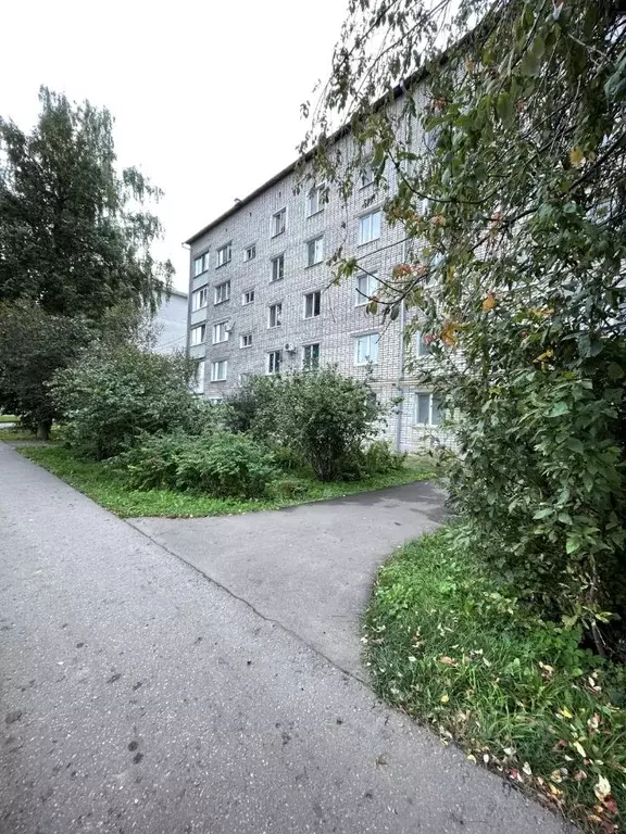 3-к кв. Татарстан, Агрыз ул. Гоголя, 1 (69.1 м) - Фото 0