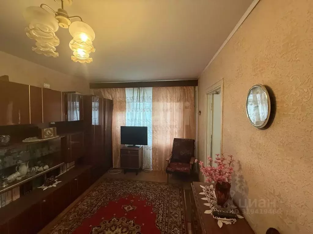 3-к кв. Белгородская область, Шебекино ул. 50 лет Октября, 7 (43.0 м) - Фото 1