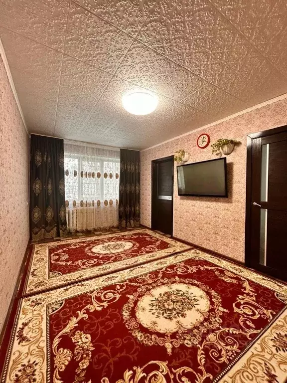 4-к кв. Алтайский край, Барнаул ул. Панфиловцев, 15 (61.2 м) - Фото 0
