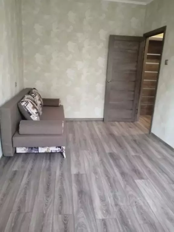 2-к кв. Крым, Керчь ул. Айвазовского, 27 (50.0 м) - Фото 2