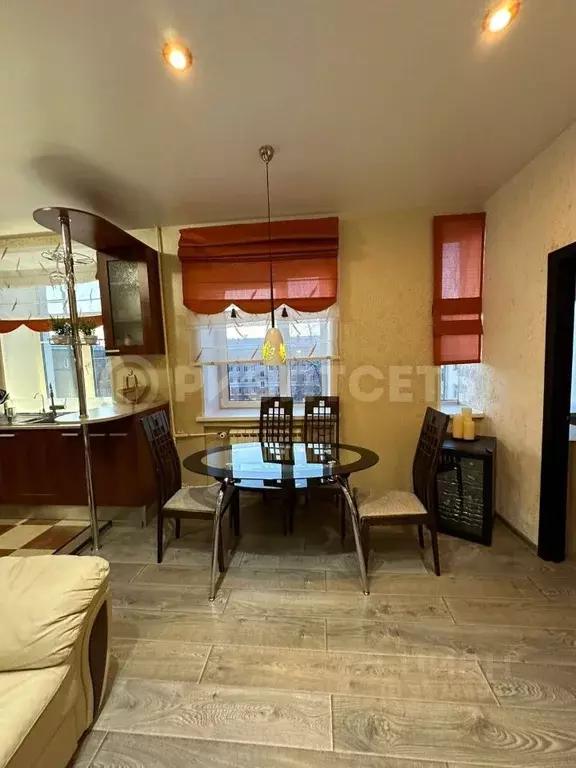 2-к кв. Мурманская область, Мурманск ул. Володарского, 3 (58.0 м) - Фото 1