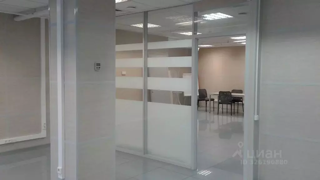 Помещение свободного назначения в Свердловская область, Екатеринбург ... - Фото 2