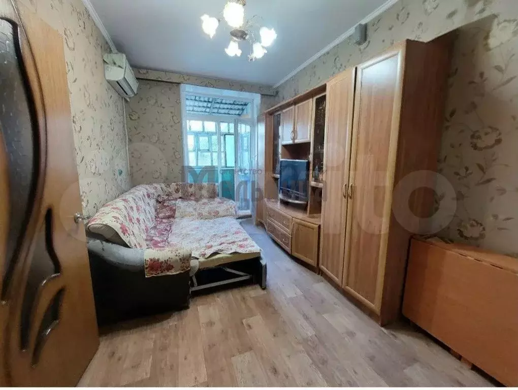 Комната 33,9 м в 9-к., 3/4 эт. - Фото 1