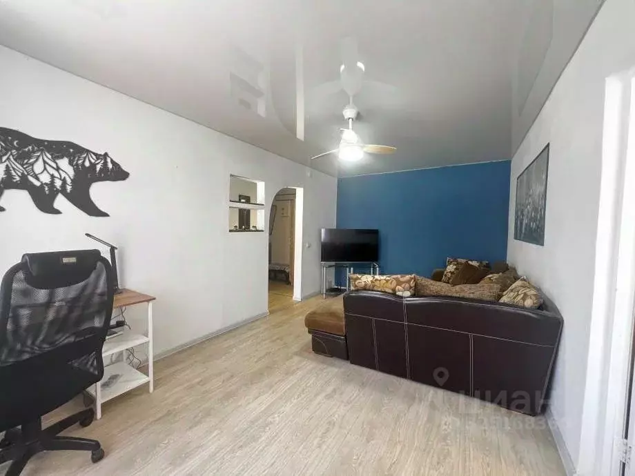 2-к кв. Пермский край, Березники ул. Ломоносова, 95 (44.6 м) - Фото 2