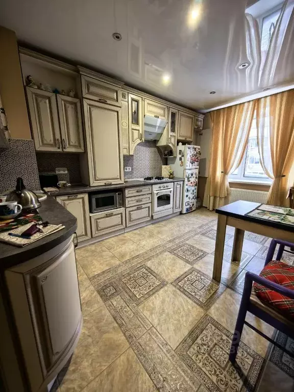 3-к кв. Новгородская область, Великий Новгород Московская ул., 14 ... - Фото 1