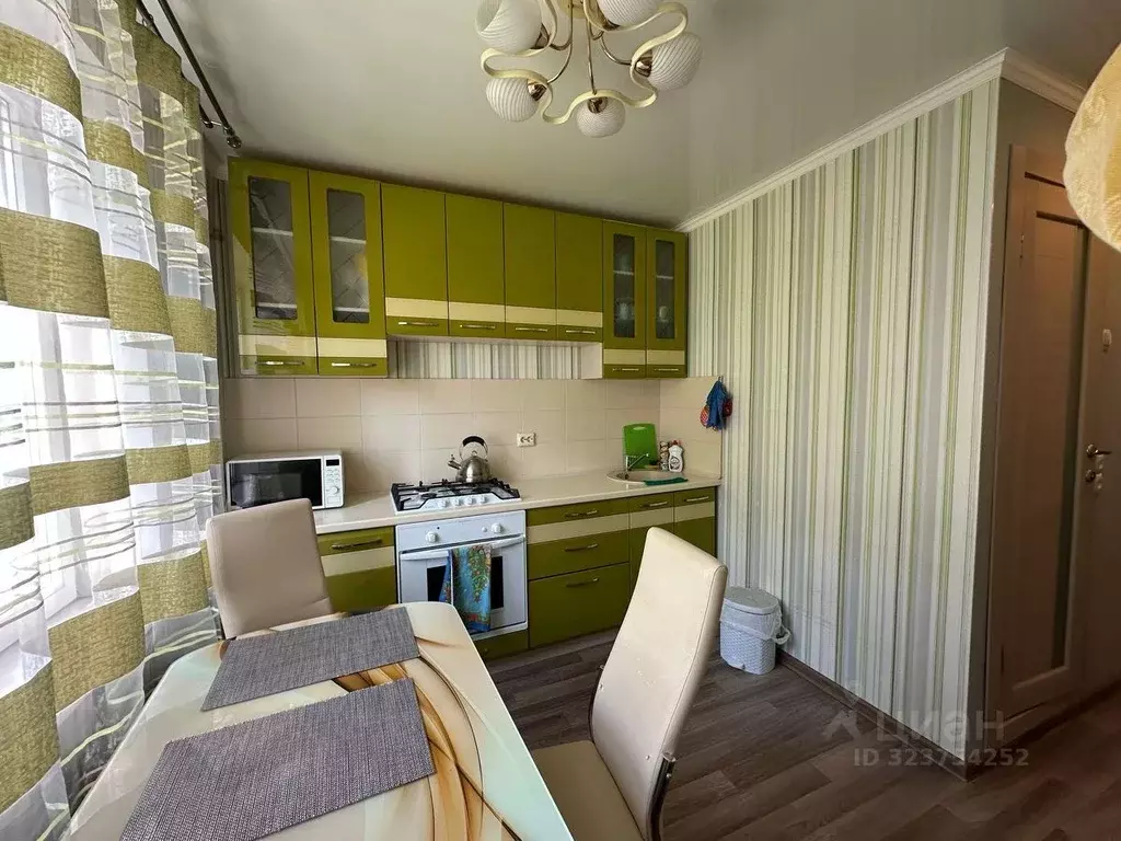 1-к кв. Татарстан, Казань ул. Чишмяле, 21 (45.0 м) - Фото 2