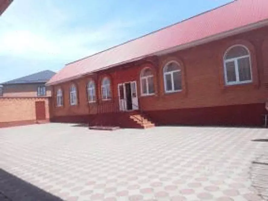 Коттедж в Ингушетия, Назрановский район, с. Сурхахи ул. Имени Товсолта ... - Фото 2