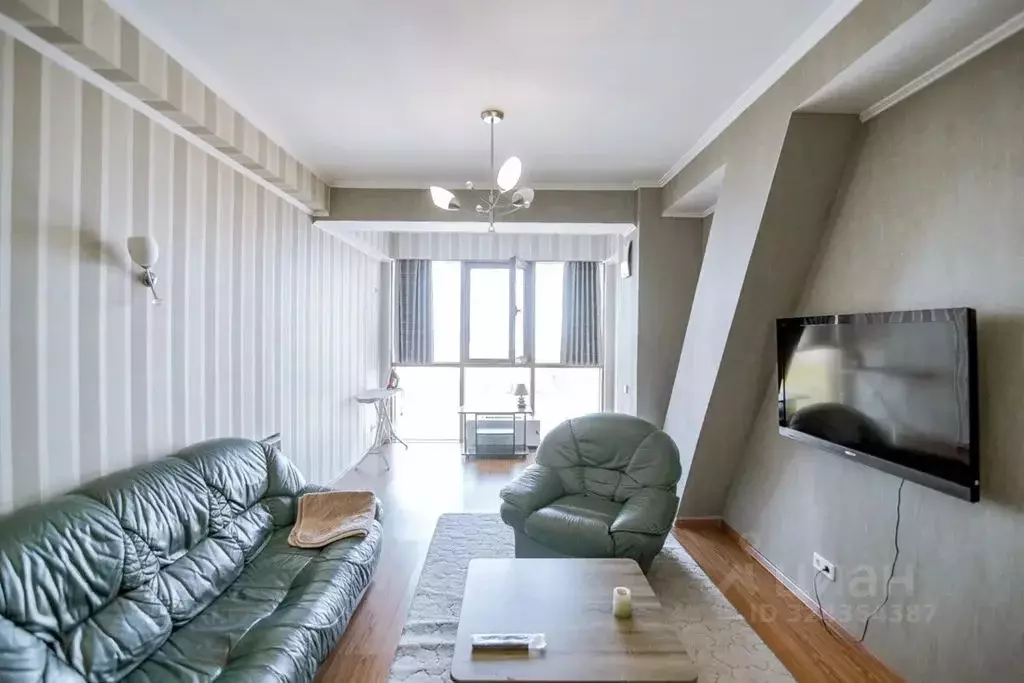 Студия Сахалинская область, Южно-Сахалинск Коммунистический просп., ... - Фото 2