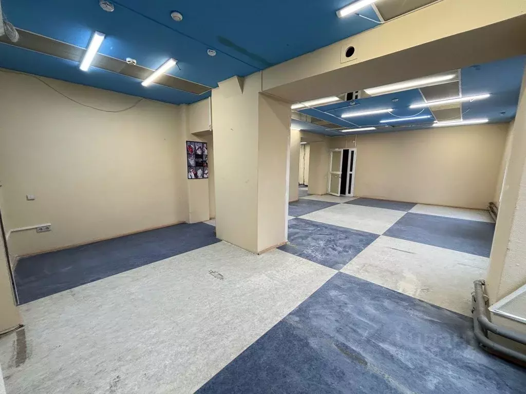 Помещение свободного назначения в Свердловская область, ... - Фото 1