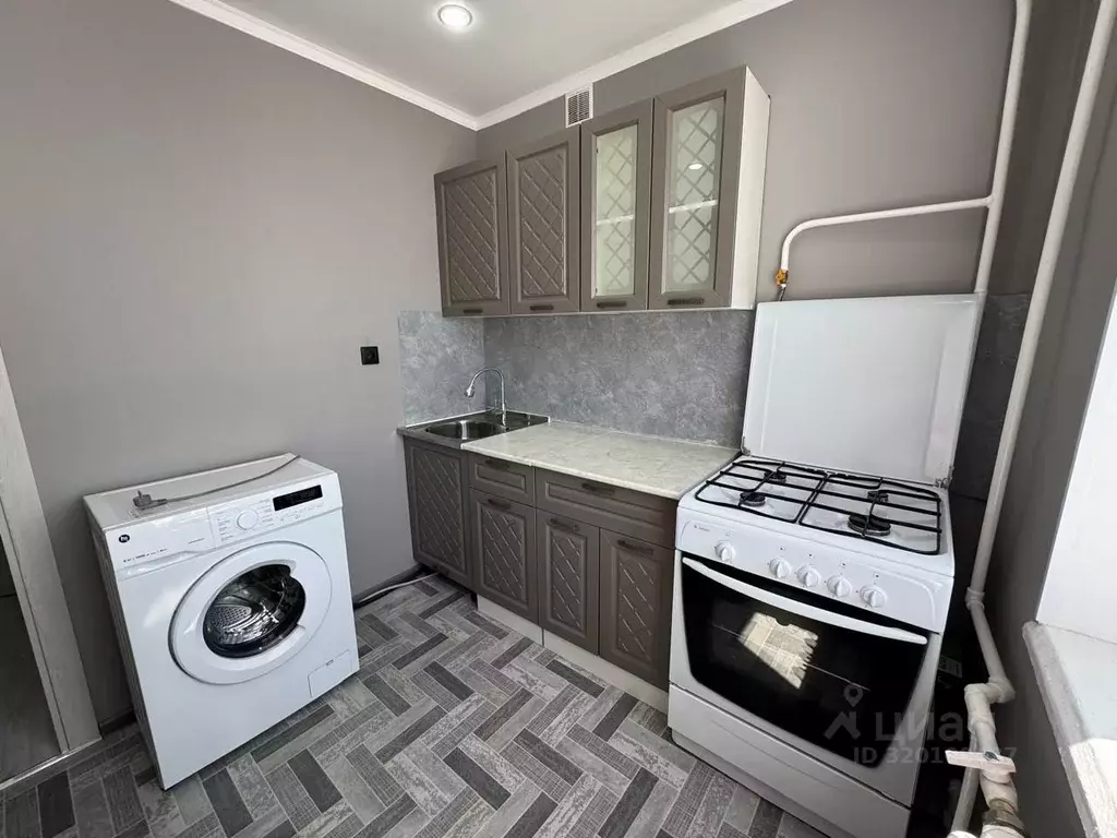 1-к кв. Краснодарский край, Ейск Красная ул., 59 (34.0 м) - Фото 0