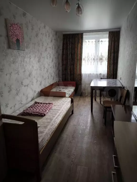 Комната 10 м в 3-к., 1/5 эт. - Фото 0