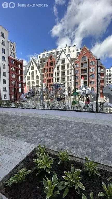 3-комнатная квартира: Калининград, улица Молодой Гвардии, 34 (124.8 м) - Фото 1
