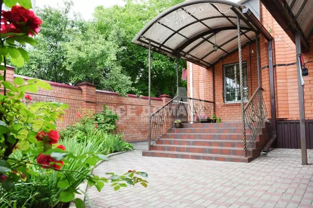 Дом в Ставропольский край, Ставрополь Можайский пер., 64 (201 м) - Фото 0