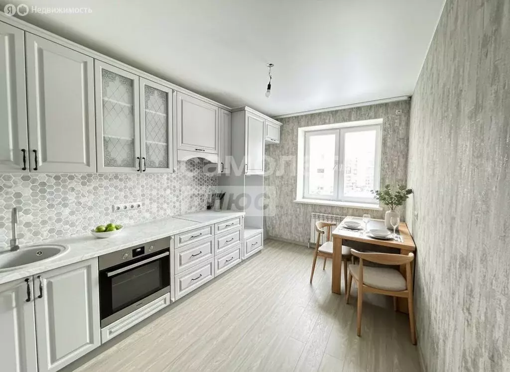 3-комнатная квартира: Омск, улица Перелёта, 19 (90.89 м) - Фото 1