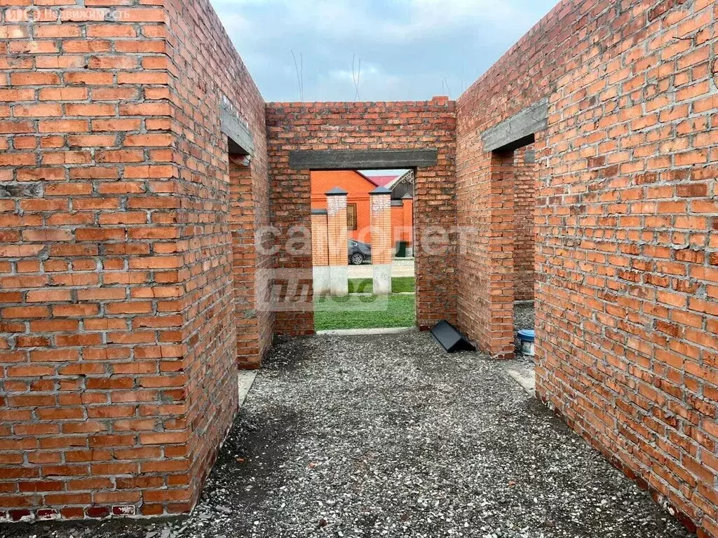 Дом в Грозненский район, село Октябрьское (310 м) - Фото 2