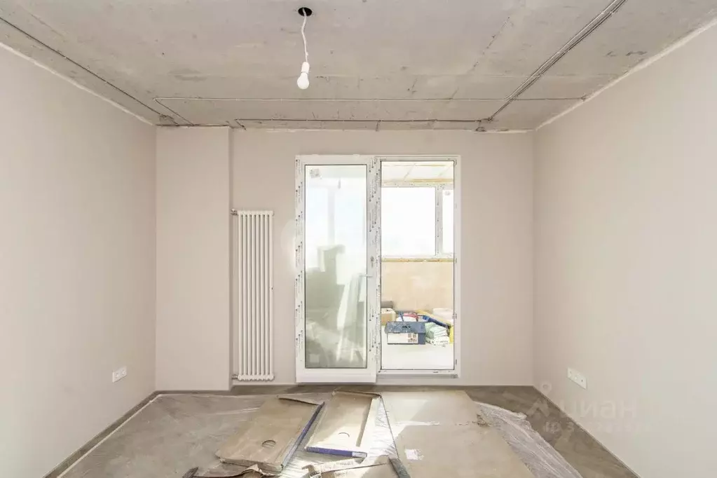 1-к кв. Тюменская область, Тюмень ул. 50 лет Октября, 75к2 (67.5 м) - Фото 1