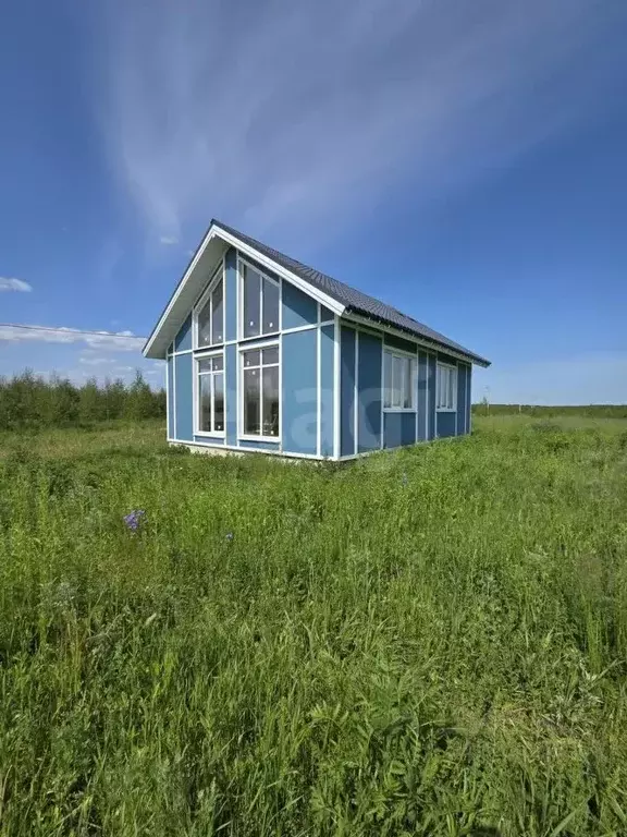 Дом в Марий Эл, Медведевский район, Азяковское с/пос, д. Шеклянур ул. ... - Фото 1