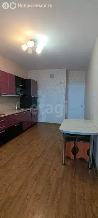 2-комнатная квартира: Ульяновск, улица Кирова, 6 (74 м) - Фото 1