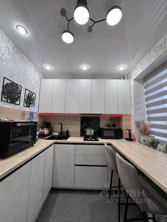 2-к кв. Ханты-Мансийский АО, Нефтеюганск 8-й мкр, 23 (39.0 м) - Фото 1