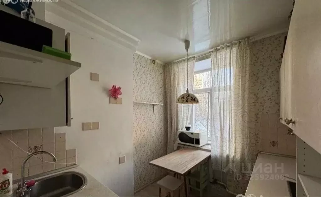 2-к кв. Свердловская область, Екатеринбург ул. Садовая, 3А (49.4 м) - Фото 1