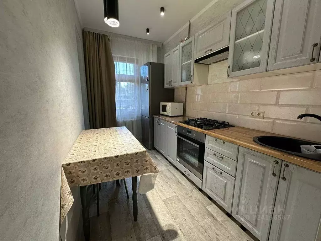 3-к кв. Астраханская область, Астрахань ул. Михаила Луконина, 4 (63.0 ... - Фото 2