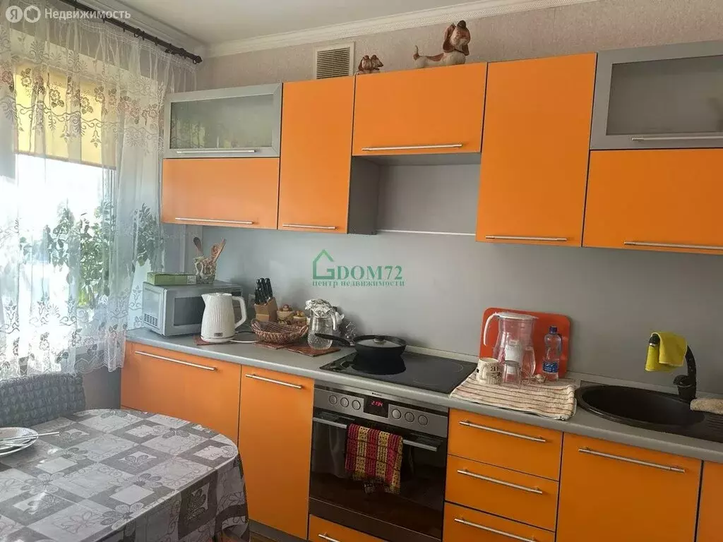2-комнатная квартира: Тобольск, 6-й микрорайон, 17А (44 м) - Фото 1