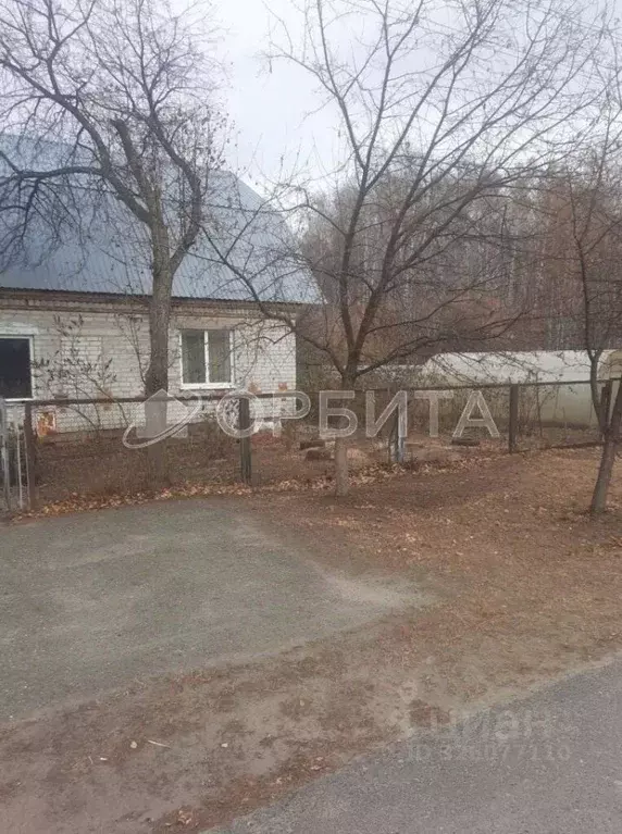 Дом в Тюменская область, Ялуторовский муниципальный округ, с. Карабаш ... - Фото 2